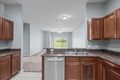 House in Spring Hill, Florida 3 bedrooms, 149.29 sq.m. № 1827053 - photo 9