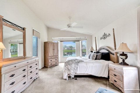 House in Boynton Beach, Florida 3 bedrooms, 186.55 sq.m. № 2402425 - photo 22