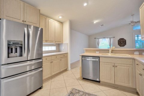 House in Boynton Beach, Florida 3 bedrooms, 186.55 sq.m. № 2402425 - photo 18