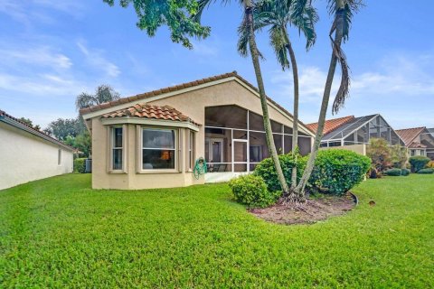 House in Boynton Beach, Florida 3 bedrooms, 186.55 sq.m. № 2402425 - photo 2