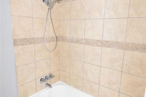 Condo in Altamonte Springs, Florida, 1 bedroom  № 1879764 - photo 21