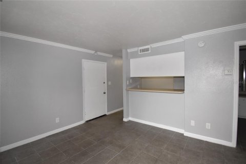 Condo in Altamonte Springs, Florida, 1 bedroom  № 1879764 - photo 15