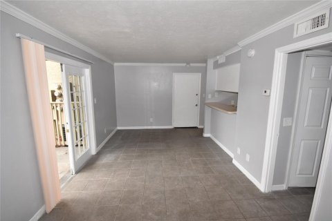 Condo in Altamonte Springs, Florida, 1 bedroom  № 1879764 - photo 6