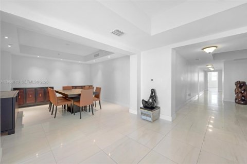 Copropriété à vendre à Aventura, Floride: 3 chambres, 285.49 m2 № 2029324 - photo 10