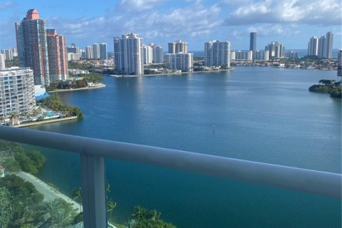 Condominio en venta en Aventura, Florida, 3 dormitorios, 285.49 m2 № 2029324 - foto 3
