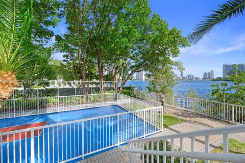 Copropriété à vendre à Aventura, Floride: 3 chambres, 285.49 m2 № 2029324 - photo 29