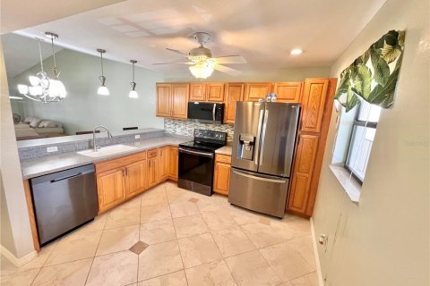 Condo in Punta Gorda, Florida, 2 bedrooms  № 1838983 - photo 2