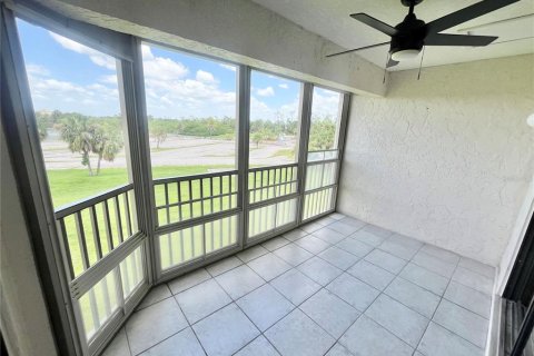 Condo in Punta Gorda, Florida, 2 bedrooms  № 1838983 - photo 18