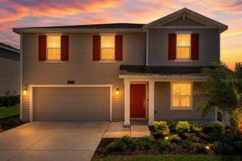 House in Mount Dora, Florida 4 bedrooms, 240.06 sq.m. № 2367069