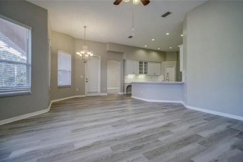 Casa en venta en Tampa, Florida, 4 dormitorios, 324.04 m2 № 1301036 - foto 30