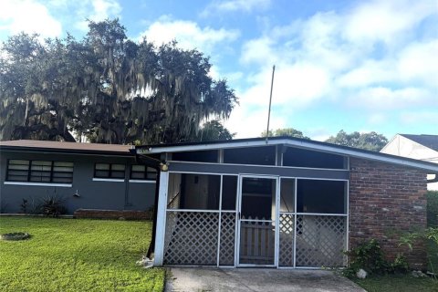 Villa ou maison à vendre à Belle Isle, Floride: 3 chambres, 126.81 m2 № 2389184 - photo 10