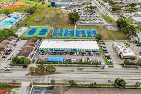 Copropriété à vendre à Hialeah, Floride: 3 chambres, 108.23 m2 № 2041857 - photo 24