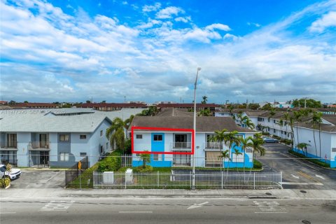 Copropriété à vendre à Hialeah, Floride: 3 chambres, 108.23 m2 № 2041857 - photo 19