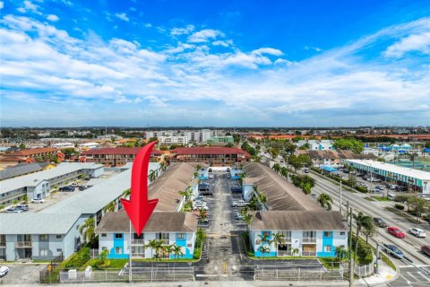 Copropriété à vendre à Hialeah, Floride: 3 chambres, 108.23 m2 № 2041857 - photo 20