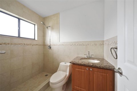 Copropriété à vendre à Hialeah, Floride: 3 chambres, 108.23 m2 № 2041857 - photo 10