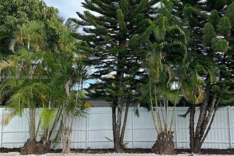 Casa en venta en North Miami Beach, Florida, 4 dormitorios, 153.85 m2 № 1993302 - foto 16