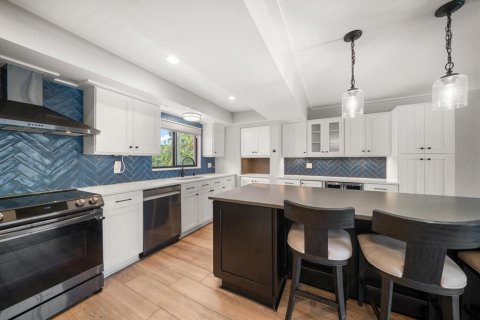 Townhouse in Clearwater, Florida 3 bedrooms, 175.21 sq.m. № 1885969 - photo 6