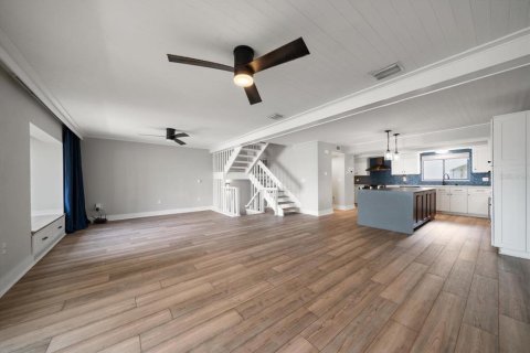 Townhouse in Clearwater, Florida 3 bedrooms, 175.21 sq.m. № 1885969 - photo 9