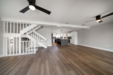 Townhouse in Clearwater, Florida 3 bedrooms, 175.21 sq.m. № 1885969 - photo 15