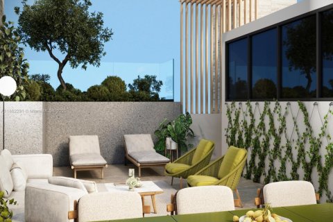 House in Bay Harbor Islands, Florida 6 bedrooms, 530.38 sq.m. № 1958150 - photo 21