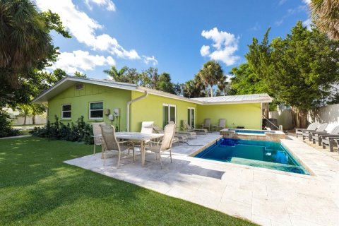 House in Sarasota, Florida 3 bedrooms, 216.28 sq.m. № 1901255 - photo 6