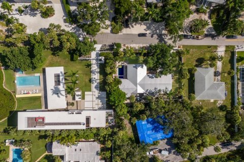 House in Sarasota, Florida 3 bedrooms, 216.28 sq.m. № 1901255 - photo 23