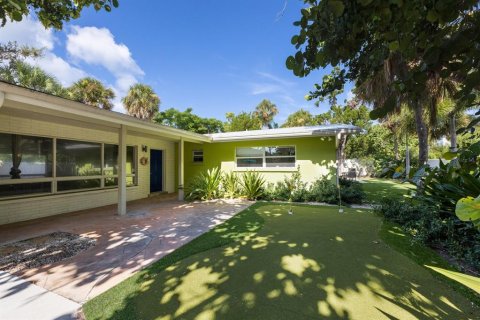 House in Sarasota, Florida 3 bedrooms, 216.28 sq.m. № 1901255 - photo 4