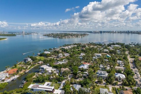 House in Sarasota, Florida 3 bedrooms, 216.28 sq.m. № 1901255 - photo 7