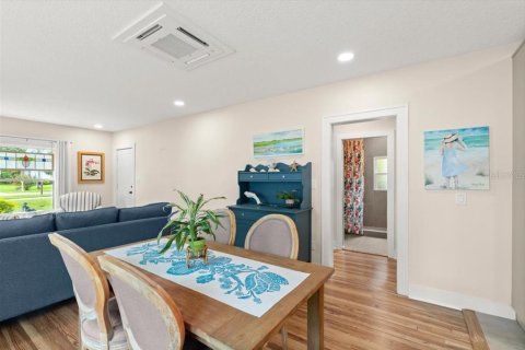 House in Ormond Beach, Florida 3 bedrooms, 101.26 sq.m. № 1815098 - photo 13