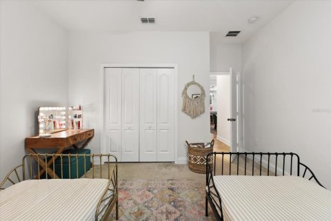 House in Sorrento, Florida 4 bedrooms, 214.33 sq.m. № 1805883 - photo 24