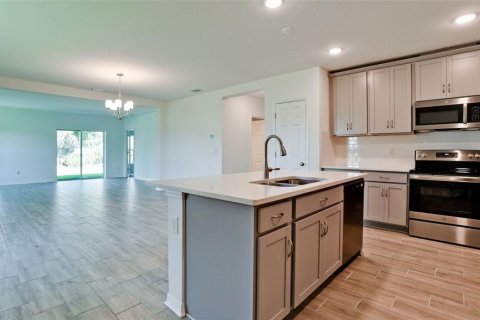 House in Palmetto, Florida 4 bedrooms, 196.02 sq.m. № 1879942 - photo 4