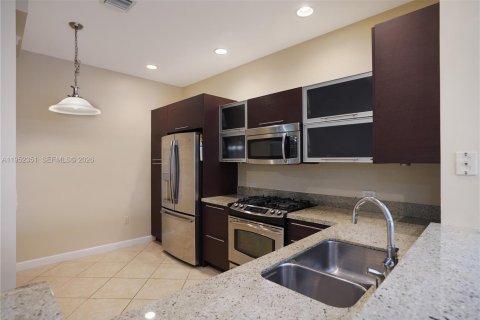 Copropriété à louer à Sunrise, Floride: 2 chambres, 109.07 m2 № 2008909 - photo 10