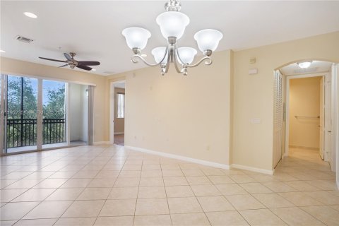 Copropriété à louer à Sunrise, Floride: 2 chambres, 109.07 m2 № 2008909 - photo 6