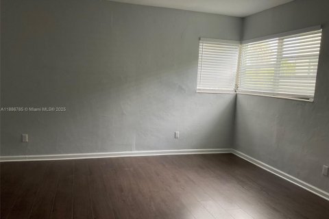 Appartement à louer à Miami Beach, Floride: 39.02 m2 № 1939113 - photo 13