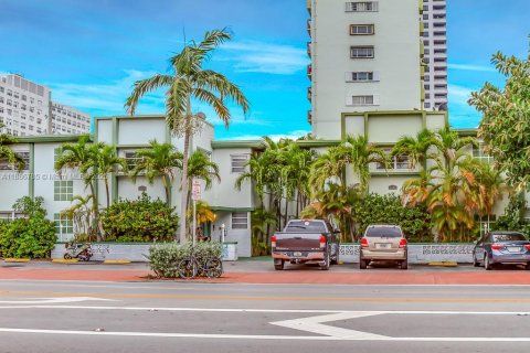 Appartement à louer à Miami Beach, Floride: 39.02 m2 № 1939113 - photo 2
