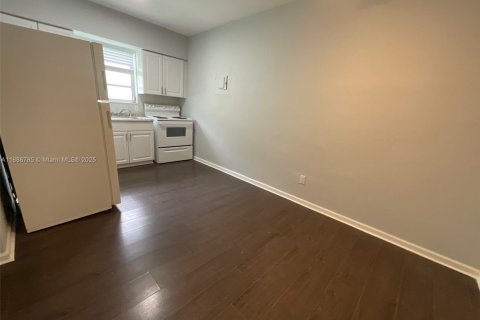Appartement à louer à Miami Beach, Floride: 39.02 m2 № 1939113 - photo 8