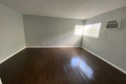 Appartement à louer à Miami Beach, Floride: 39.02 m2 № 1939113 - photo 14
