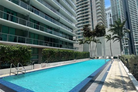 Condominio en alquiler en Miami, Florida, 1 dormitorio, 64.38 m2 № 2401589 - foto 3