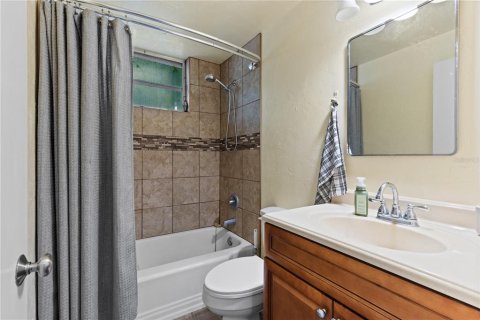 Casa en venta en Gainesville, Florida, 3 dormitorios, 208.29 m2 № 1803413 - foto 20