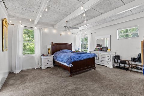 Casa en venta en Gainesville, Florida, 3 dormitorios, 208.29 m2 № 1803413 - foto 23
