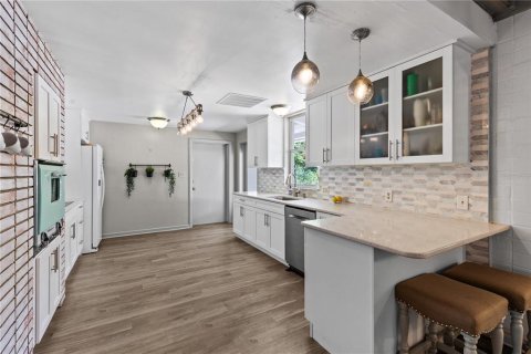 Casa en venta en Gainesville, Florida, 3 dormitorios, 208.29 m2 № 1803413 - foto 17