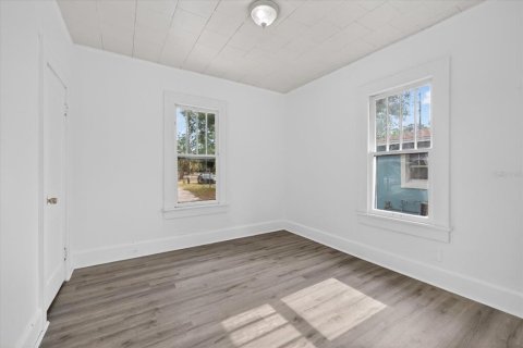 Propiedad comercial en venta en Saint Petersburg, Florida, 4 dormitorios, 130.06 m2 № 2223195 - foto 9