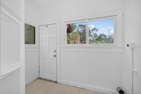Propiedad comercial en venta en Saint Petersburg, Florida, 4 dormitorios, 130.06 m2 № 2223195 - foto 20