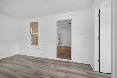 Propiedad comercial en venta en Saint Petersburg, Florida, 4 dormitorios, 130.06 m2 № 2223195 - foto 3