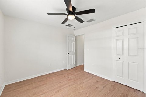 House in Wesley Chapel, Florida 4 bedrooms, 145.3 sq.m. № 2167460 - photo 25