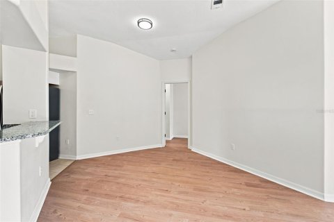 House in Wesley Chapel, Florida 4 bedrooms, 145.3 sq.m. № 2167460 - photo 15