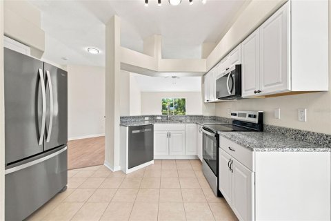 House in Wesley Chapel, Florida 4 bedrooms, 145.3 sq.m. № 2167460 - photo 12