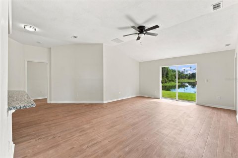 House in Wesley Chapel, Florida 4 bedrooms, 145.3 sq.m. № 2167460 - photo 7