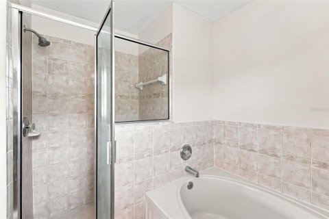 House in Wesley Chapel, Florida 4 bedrooms, 145.3 sq.m. № 2167460 - photo 23