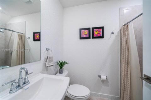 Adosado en venta en Florida City, Florida, 3 dormitorios, 118.17 m2 № 2047111 - foto 17